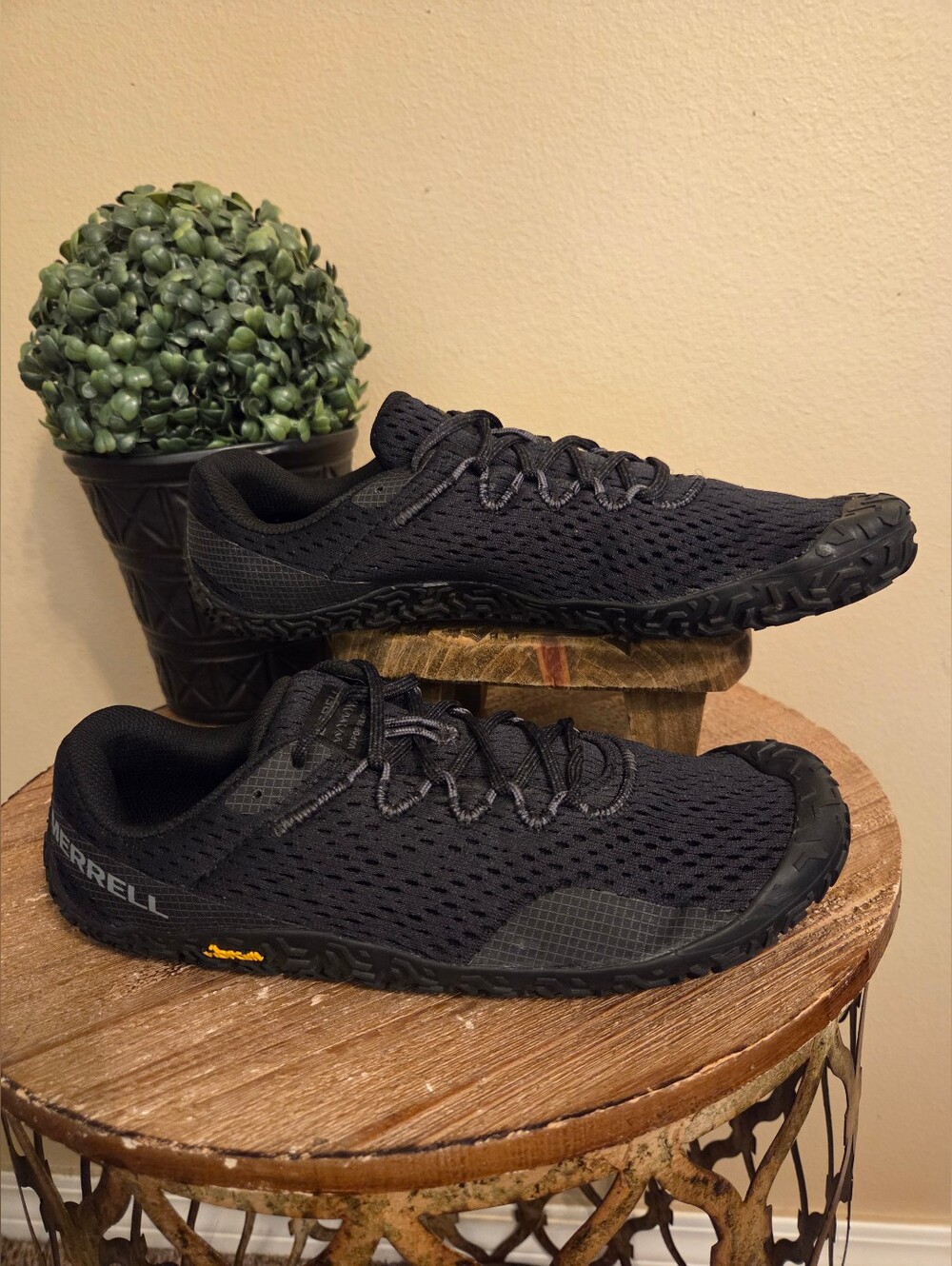 MERRELL Vapor Glove 6 Black Mesh Barefoot Minimalist Trail Sneakers Men's Size 8